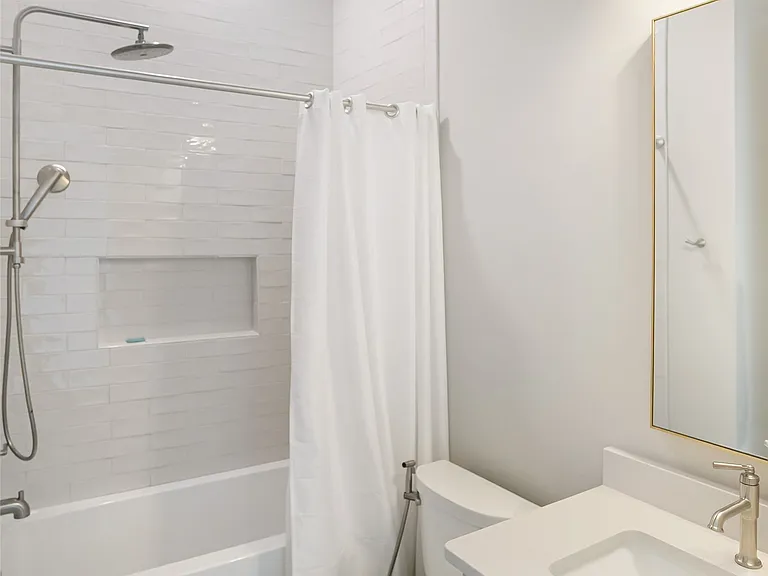 1536 Grantham Dr — Photo 20