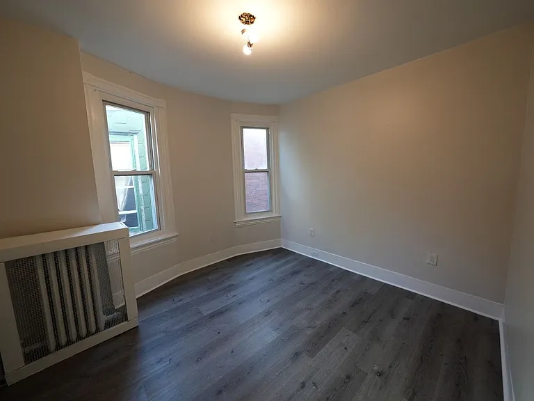1829 S 58th St — Photo 10