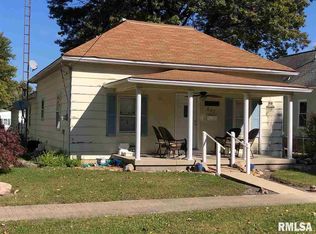603 E Elm St, Taylorville, IL 62568