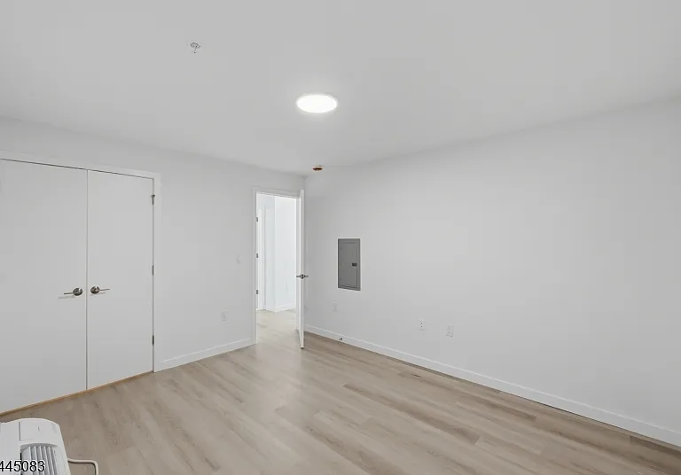 566 Springfield Ave #305 — Photo 4