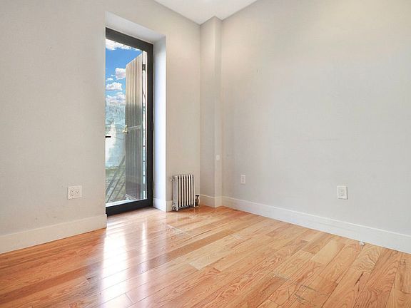 4th image of 175 E 105th St #1