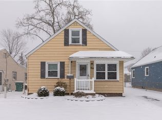 359 Leonard Rd, Rochester, NY 14616