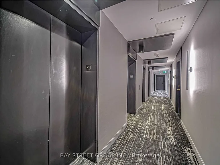85 Wood St #Penthouse 07 — Photo 25
