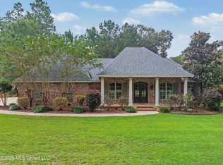 1350 Fairway Dr, Wiggins, MS 39577