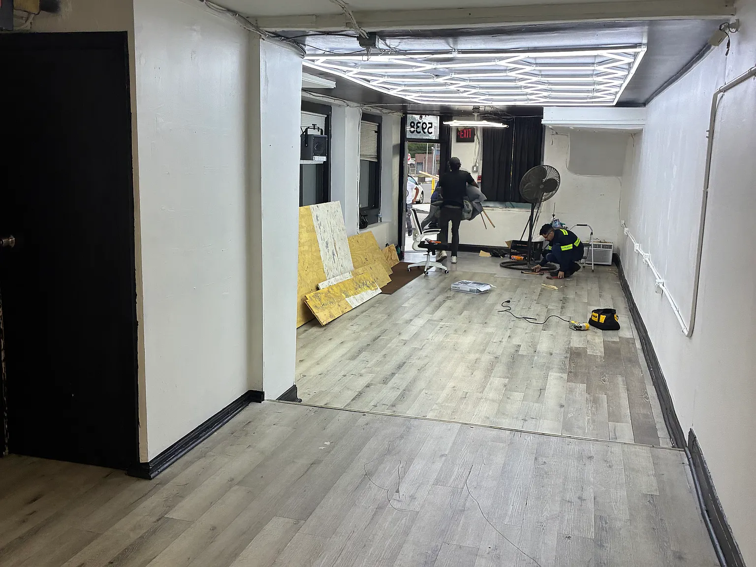Studio, 1120 sqft, $1,100 — Photo 3