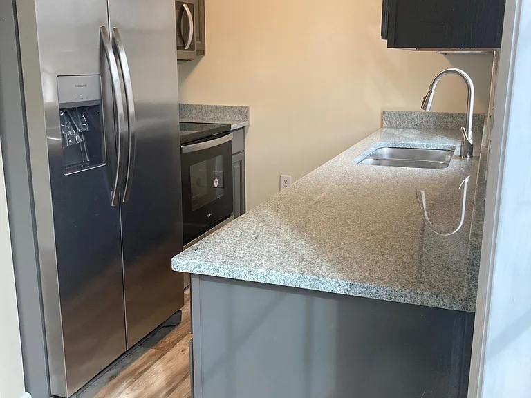 61 Sands Ave #10 — Photo 14
