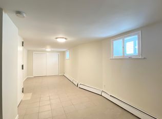9130 116th St FLOOR 1, Richmond Hill, NY 11418