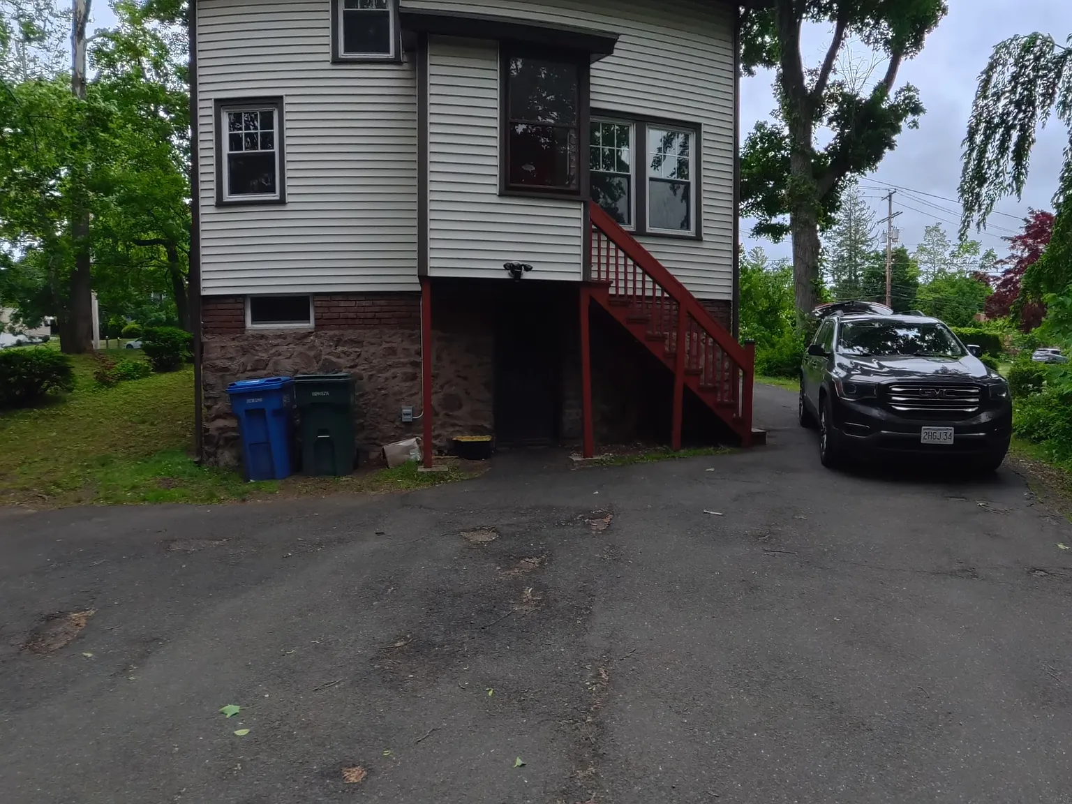 5 bed, $4,000 — Photo 2