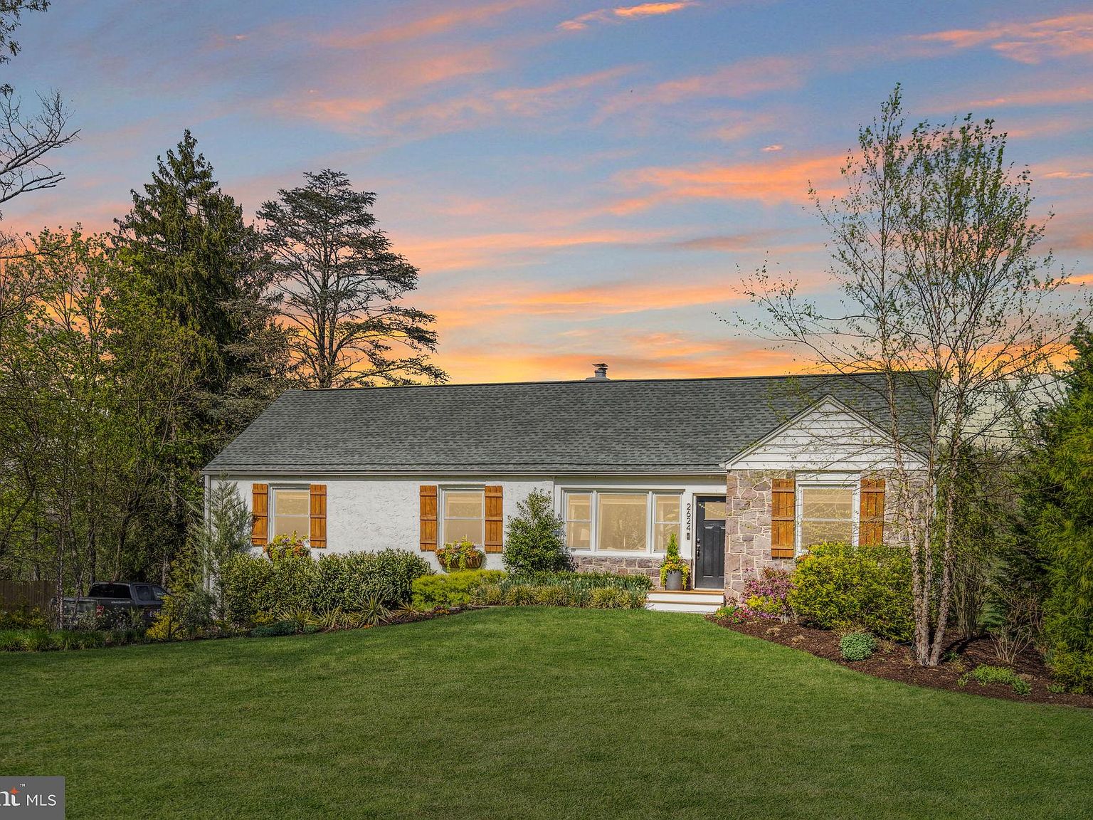 2624 N Sugan Rd, New Hope, PA 18938 | Zillow