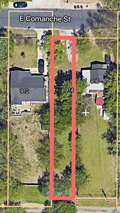 2nd image of 914 E Comanche St