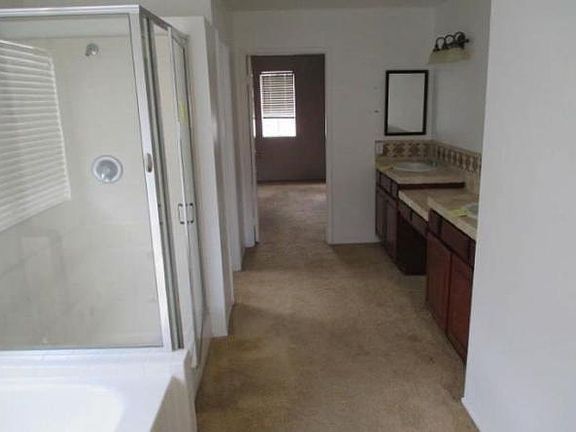4th image of 29934 Peach Tree Ct