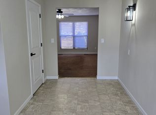 813 White Oak Dr, O Fallon, IL 62269