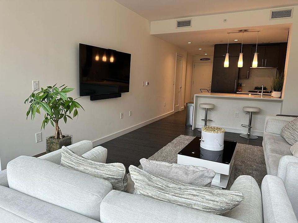 1st image of 15 Morris Ave #206