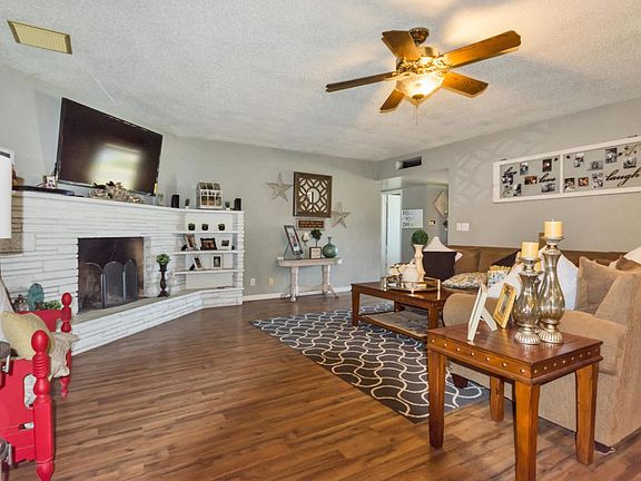 Famiy Room