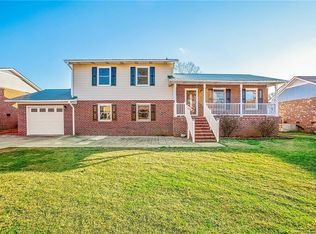 6405 Brookshire St, Fayetteville, NC 28314