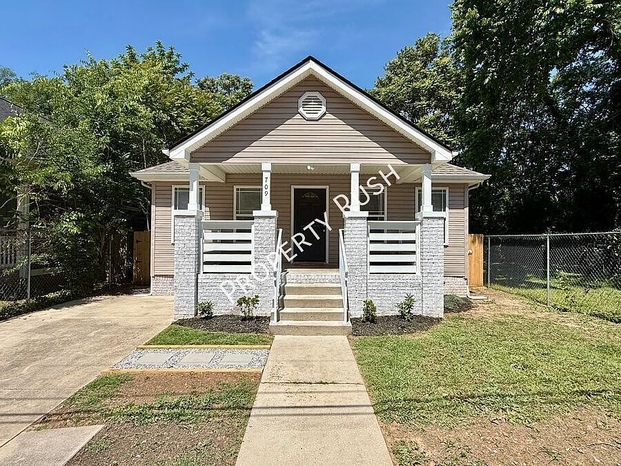 1st image of 709 N Holly St