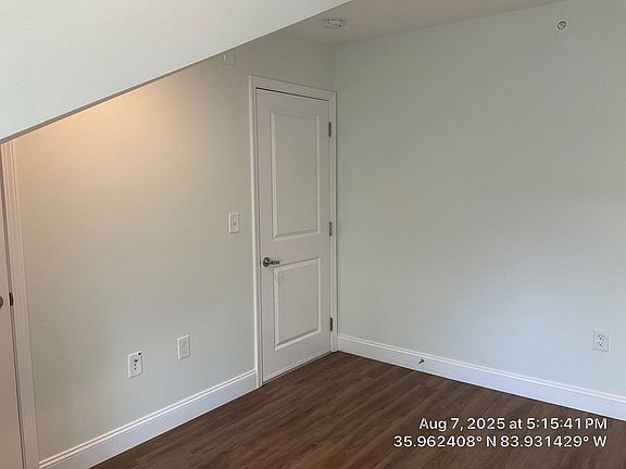 4th image of 1513 Forest Ave SW #H