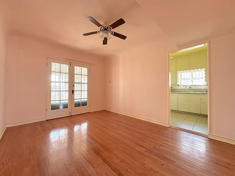 3706 Sacramento Ave — Photo 8