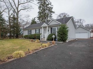 35 Marlborough Rd, Babylon, NY 11702