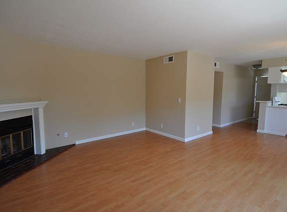 2nd image of 5340 Whitsett Ave APT 1