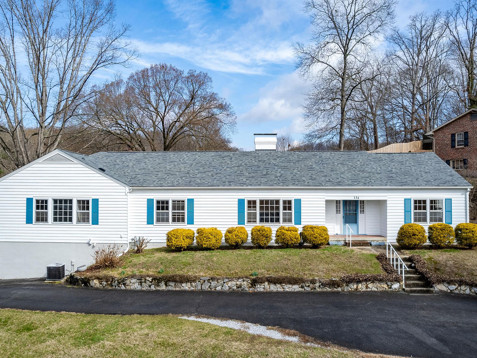 134 Parkland Dr, Bristol, VA 24201 MLS 9948720 Zillow