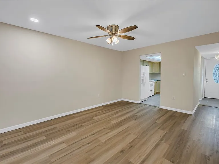 3500 Lake Bayshore Dr #K101 — Photo 14