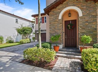 Kendall Commons Residenti, Miami, FL 33196