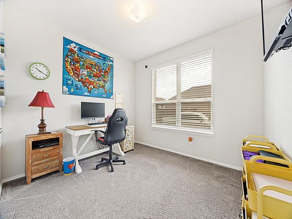 5th image of 1109 Beach Blvd