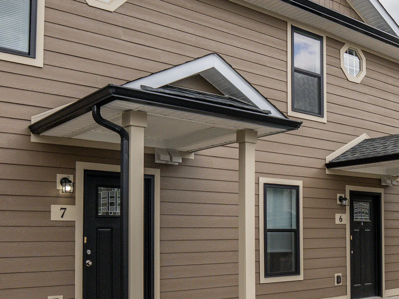 Creekside Village — Photo 4
