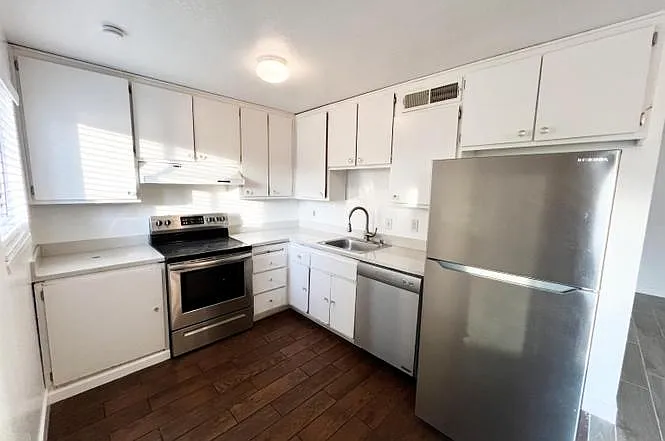 716 Northfield Dr #C — Photo 3
