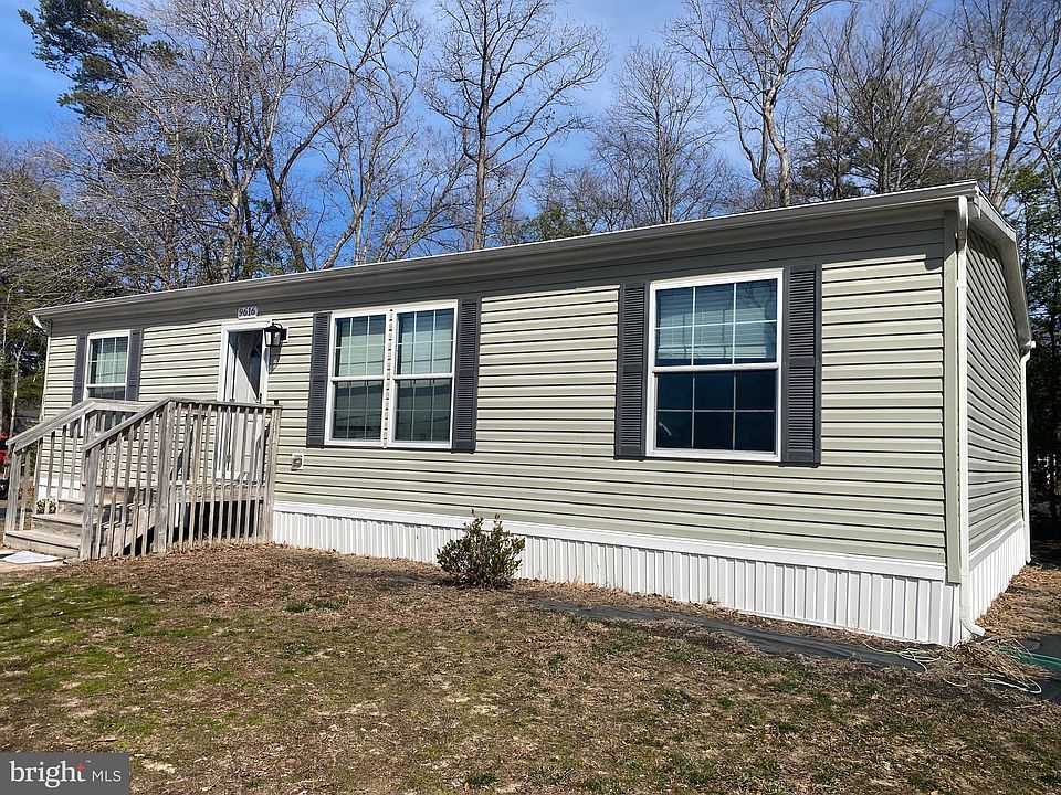 1st image of 9616 Forest Dr