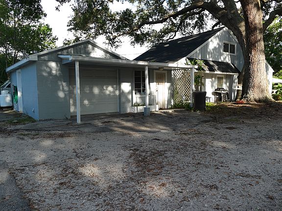 4th image of 675 64th Ave S