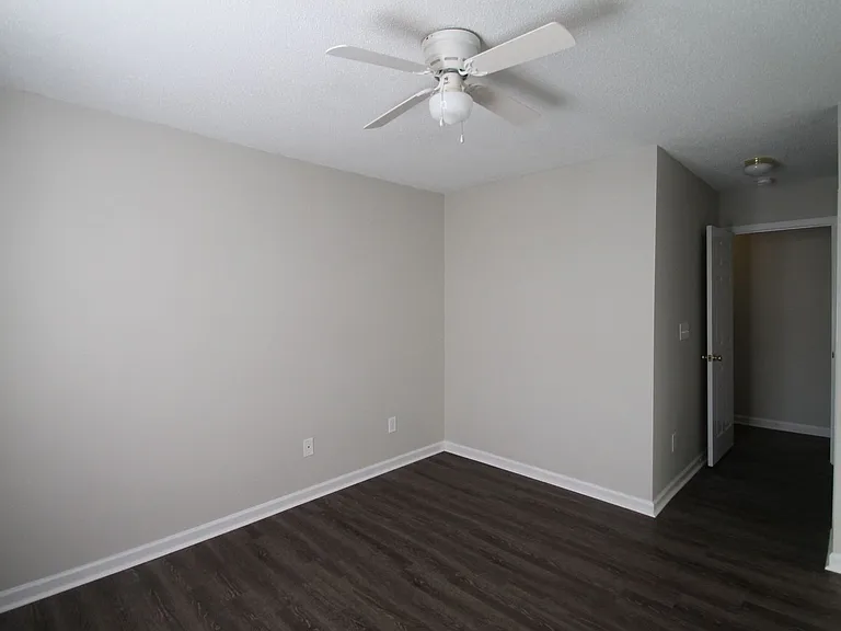 8065 Kennet Ln — Photo 13
