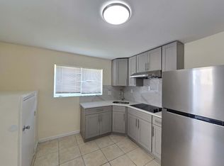 153 Moreland St #1A, Staten Island, NY 10306