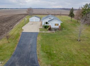 15229 E 625 North Rd, Heyworth, IL 61745