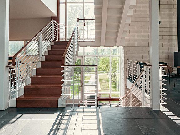 4th image of 2797 Lalor Road