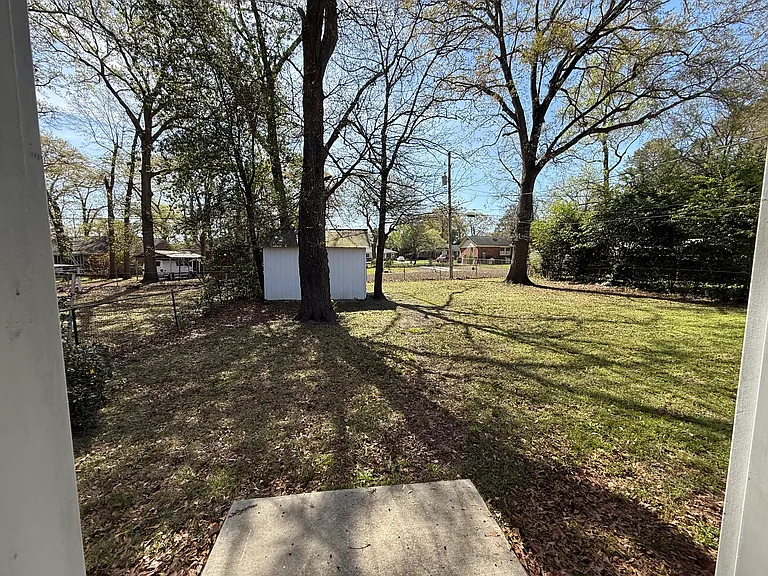 1405 Sunnyside Dr — Photo 10