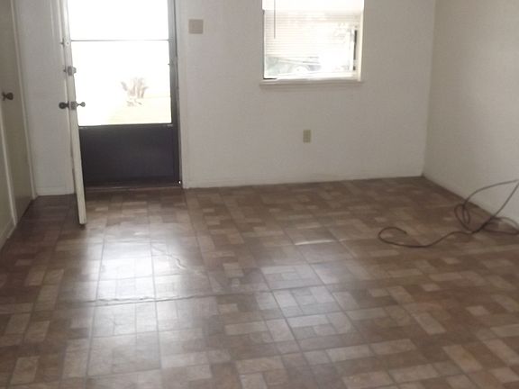 2nd image of 807 N 3rd St #A
