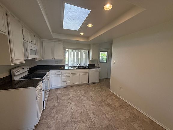 5th image of 35116 Village 35