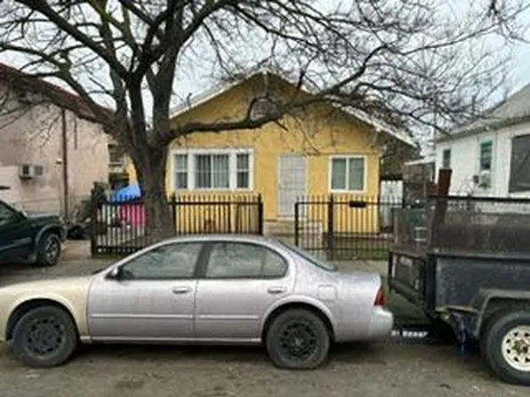 1135 S American St, Stockton, CA 95206
