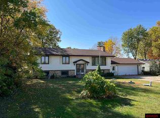 49214 Riverside Ln, Waterville, MN 56096