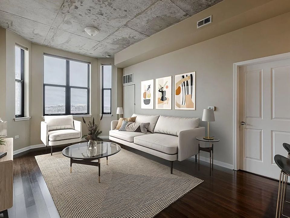 1st image of 1464 S Michigan Ave APT 607