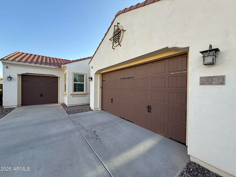3320 S Waterfront Dr — Photo 3