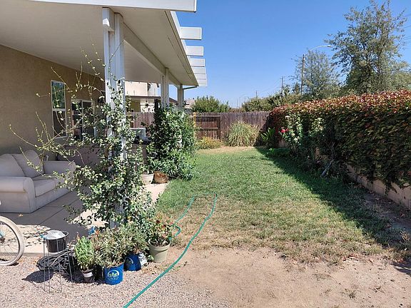 4th image of 2258 S Manzanita Ct