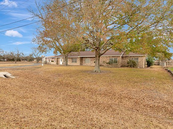 4th image of 1840 Loop 522