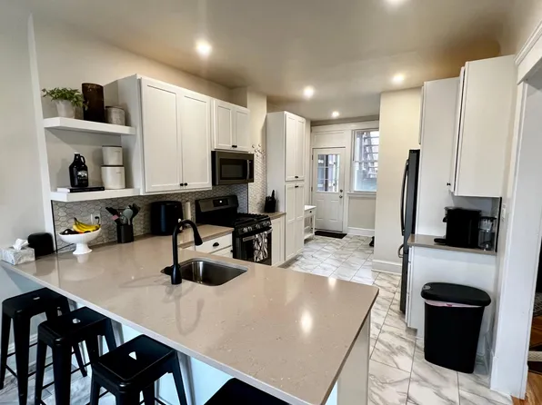 14815 Clifton Blvd #1, Lakewood, OH 44107