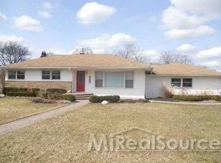 48279 Cardinal Dr, Shelby Township, MI 48317