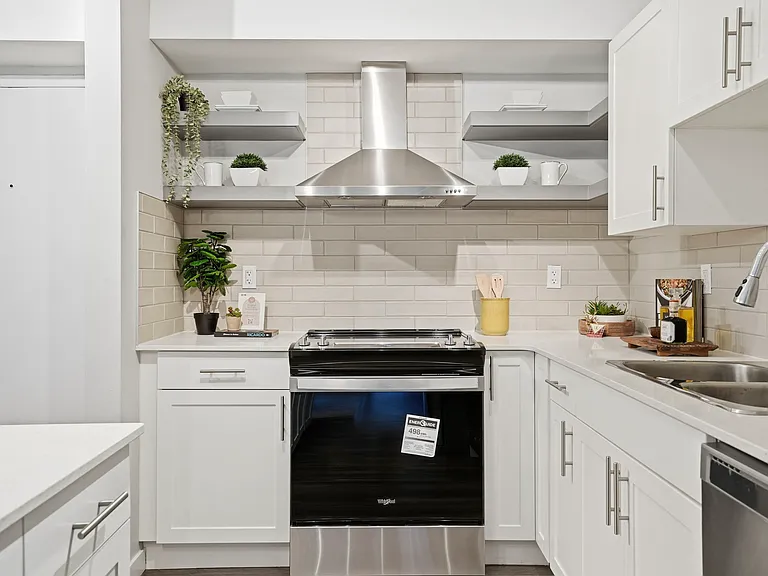 11020 Jasper Ave NW #208 — Photo 7