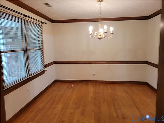 5th image of 15520 Mount Air Ct