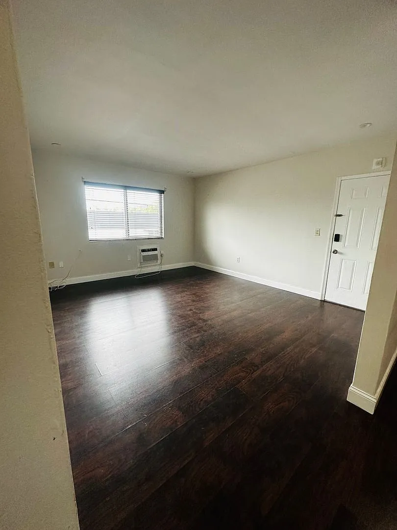 2401 SW 22nd Street | Coral Way / Shenandoah (Closest bucket: Coral Gables) — Photo 4